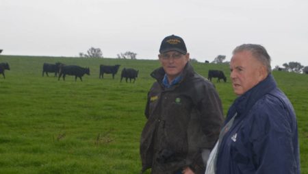 Paul Ferry owner of Abingdon Station, Gundagai and his manager Gary Williamson